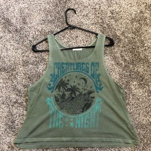 Graphic tee, crop top!